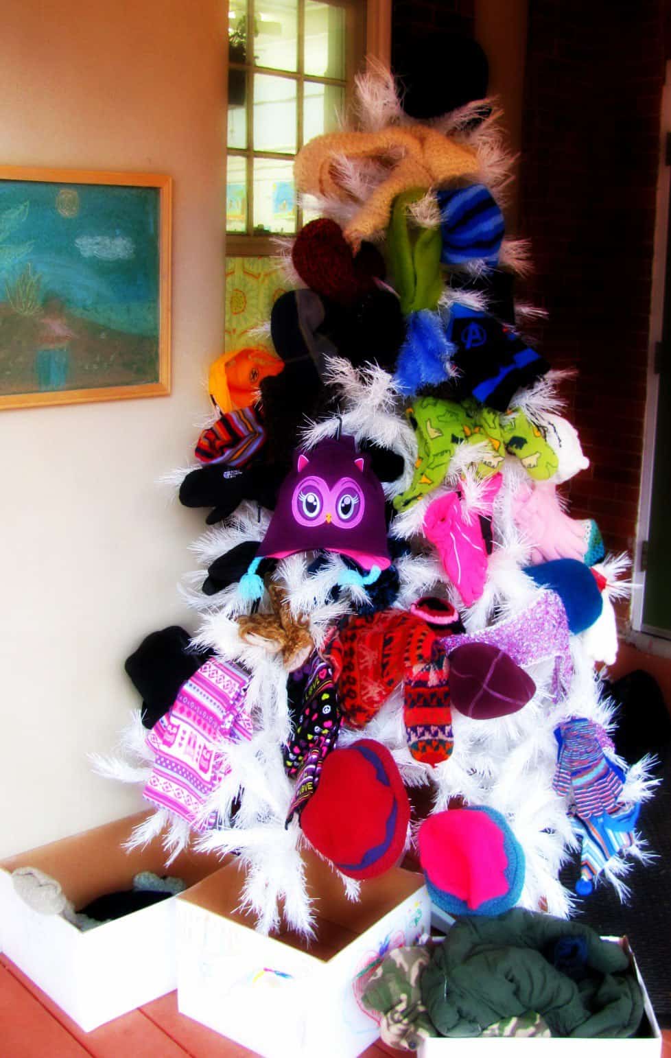 Preschool Mitten Tree